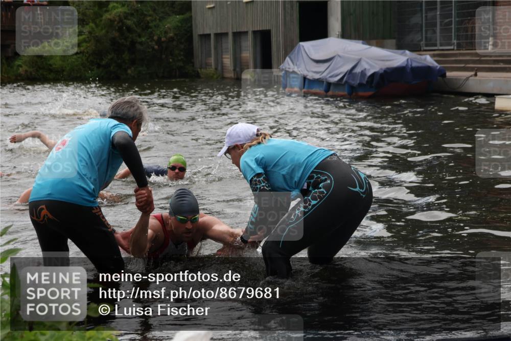 31.08.2025 - Elbe Triathlon Hamburg Luisa Fischer http://msf.ph/oto/8679681 31.08.2025 14:03:52 Schwimmen 131, 139, 163 meine-sportfotos.de