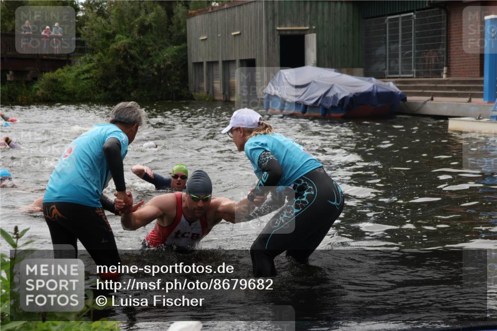 31.08.2025 - Elbe Triathlon Hamburg Luisa Fischer http://msf.ph/oto/8679682 31.08.2025 14:03:53 Schwimmen 131, 139, 163 meine-sportfotos.de