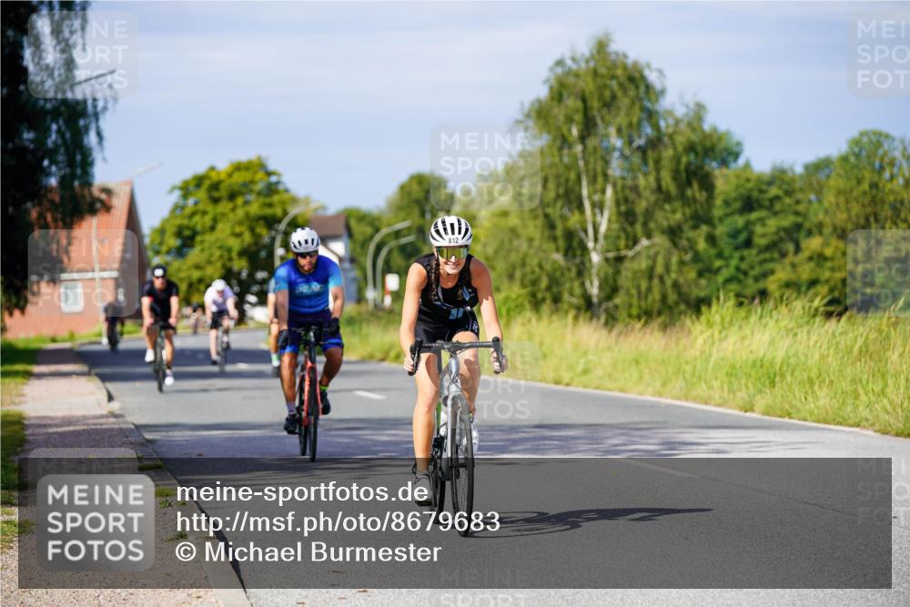 31.08.2025 - Elbe Triathlon Hamburg Michael Burmester http://msf.ph/oto/8679683 31.08.2025 10:39:38 Radfahren 762, 812, 836, 937, 961, 1037, 1075, 1091 meine-sportfotos.de