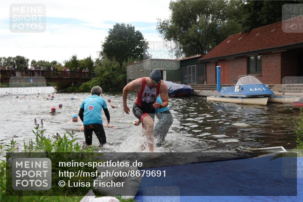 31.08.2025 - Elbe Triathlon Hamburg Luisa Fischer http://msf.ph/oto/8679691 31.08.2025 14:03:54 Schwimmen 131, 139, 157, 163 meine-sportfotos.de
