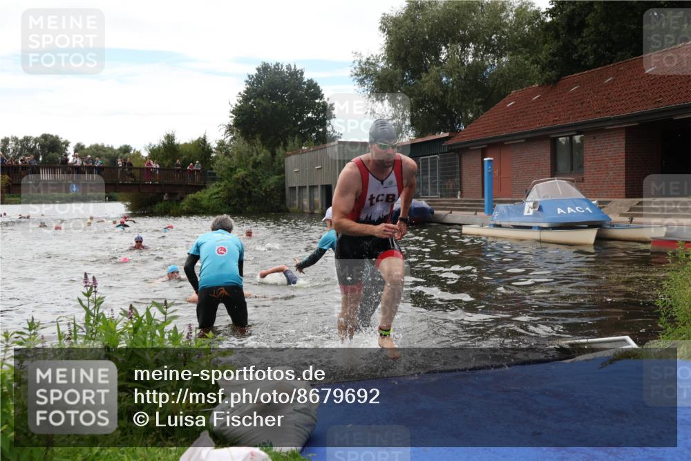 31.08.2025 - Elbe Triathlon Hamburg Luisa Fischer http://msf.ph/oto/8679692 31.08.2025 14:03:54 Schwimmen 131, 139, 157, 163 meine-sportfotos.de