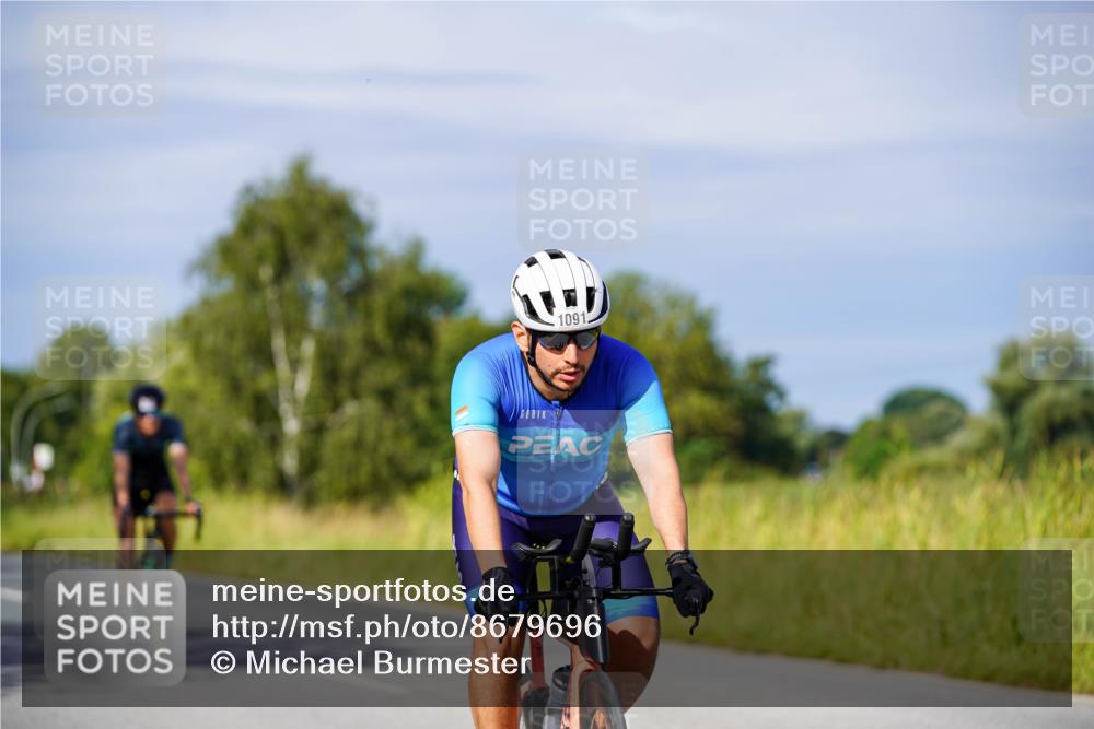 31.08.2025 - Elbe Triathlon Hamburg Michael Burmester http://msf.ph/oto/8679696 31.08.2025 10:39:40 Radfahren 762, 812, 937, 961, 1075, 1091, 1149 meine-sportfotos.de