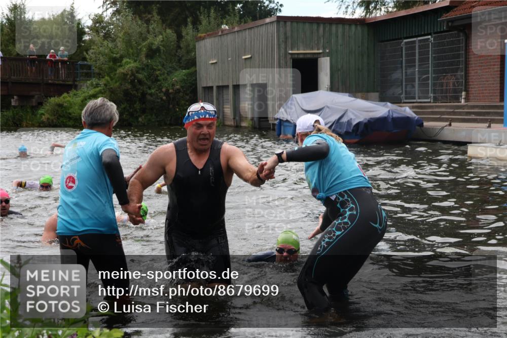 31.08.2025 - Elbe Triathlon Hamburg Luisa Fischer http://msf.ph/oto/8679699 31.08.2025 14:03:57 Schwimmen 131, 139, 147, 157, 163 meine-sportfotos.de