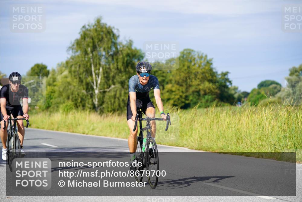 31.08.2025 - Elbe Triathlon Hamburg Michael Burmester http://msf.ph/oto/8679700 31.08.2025 10:39:41 Radfahren 762, 812, 937, 961, 964, 1075, 1091, 1149 meine-sportfotos.de