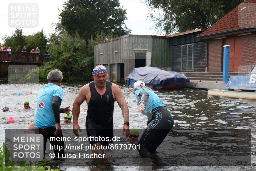 31.08.2025 - Elbe Triathlon Hamburg Luisa Fischer http://msf.ph/oto/8679701 31.08.2025 14:03:58 Schwimmen 131, 139, 145, 147, 157, 163 meine-sportfotos.de