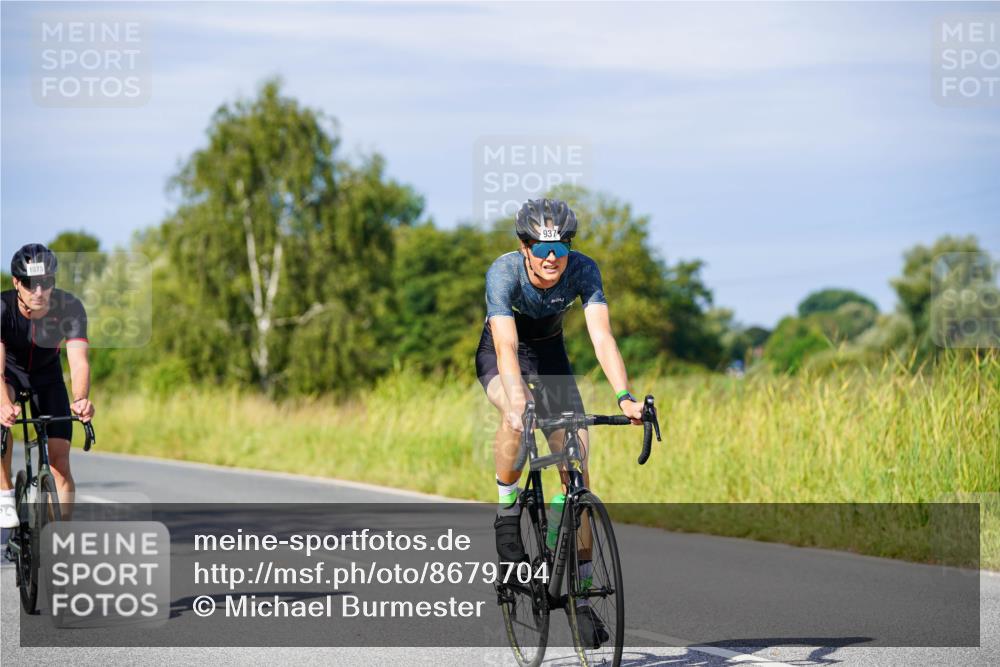31.08.2025 - Elbe Triathlon Hamburg Michael Burmester http://msf.ph/oto/8679704 31.08.2025 10:39:41 Radfahren 762, 812, 937, 961, 964, 1075, 1091, 1149 meine-sportfotos.de