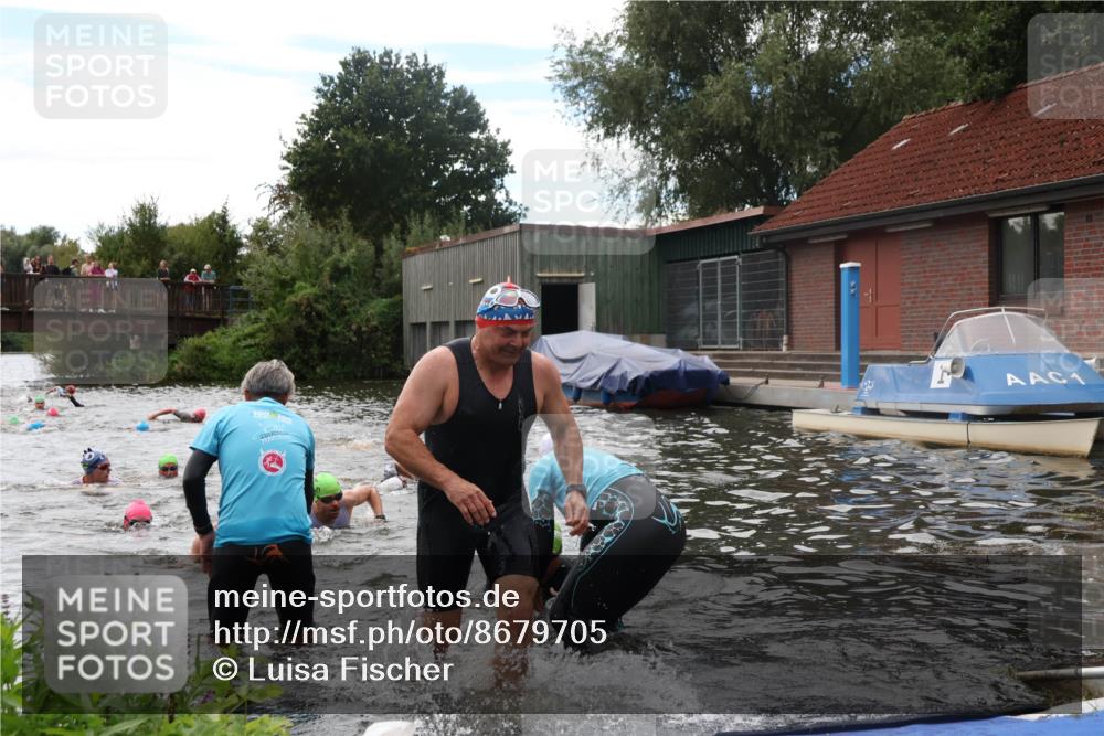 31.08.2025 - Elbe Triathlon Hamburg Luisa Fischer http://msf.ph/oto/8679705 31.08.2025 14:03:58 Schwimmen 131, 139, 145, 147, 157, 163 meine-sportfotos.de