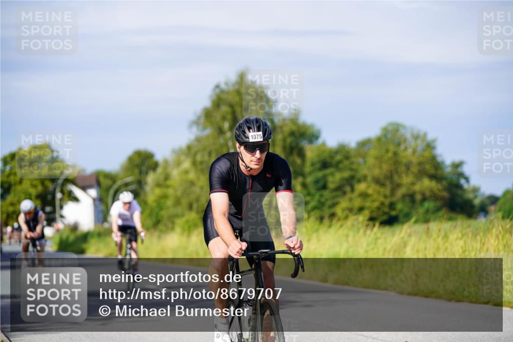 31.08.2025 - Elbe Triathlon Hamburg Michael Burmester http://msf.ph/oto/8679707 31.08.2025 10:39:41 Radfahren 762, 812, 937, 961, 964, 1075, 1091, 1149 meine-sportfotos.de