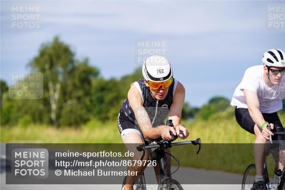 31.08.2025 - Elbe Triathlon Hamburg Michael Burmester http://msf.ph/oto/8679726 31.08.2025 10:39:44 Radfahren 762, 937, 961, 964, 1075, 1080, 1149 meine-sportfotos.de