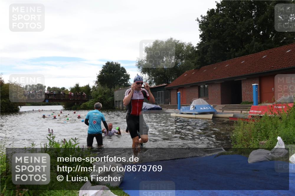 31.08.2025 - Elbe Triathlon Hamburg Luisa Fischer http://msf.ph/oto/8679769 31.08.2025 14:04:10 Schwimmen 144, 145, 151, 162, 164 meine-sportfotos.de