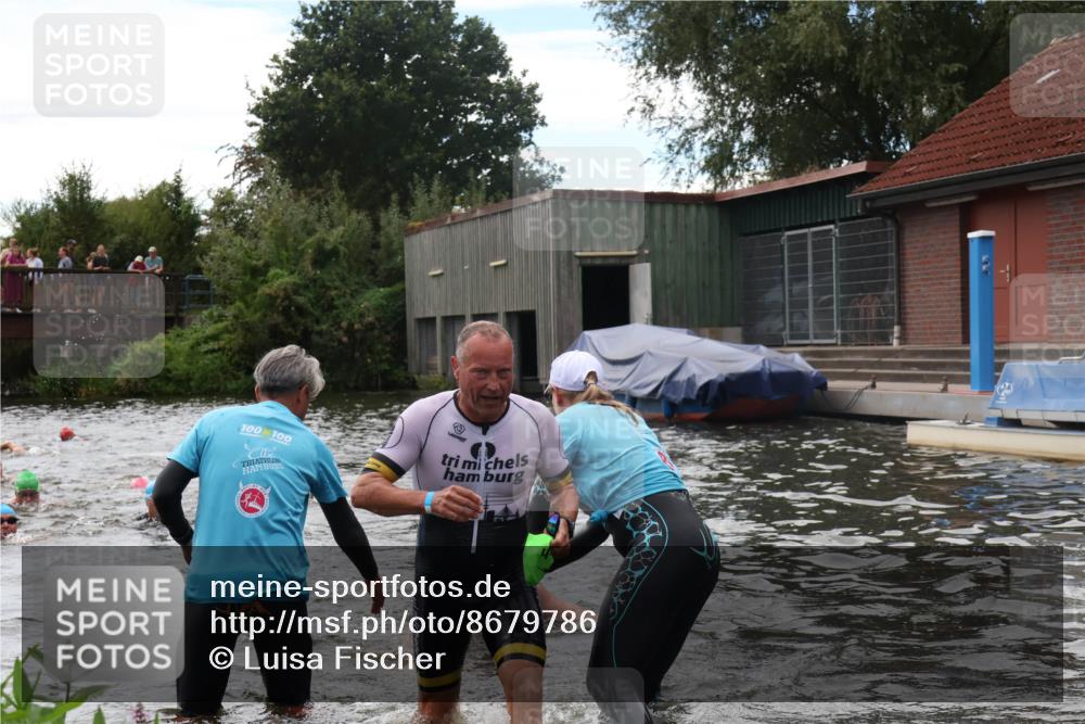 31.08.2025 - Elbe Triathlon Hamburg Luisa Fischer http://msf.ph/oto/8679786 31.08.2025 14:04:13 Schwimmen 144, 151, 162, 164 meine-sportfotos.de