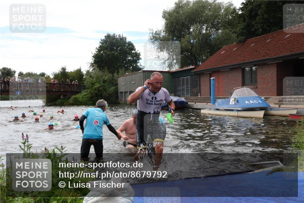 31.08.2025 - Elbe Triathlon Hamburg Luisa Fischer http://msf.ph/oto/8679792 31.08.2025 14:04:14 Schwimmen 144, 151, 162, 164 meine-sportfotos.de