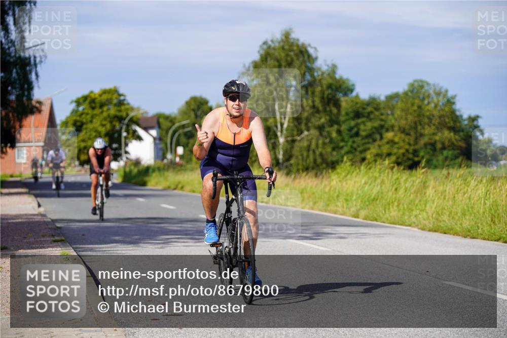31.08.2025 - Elbe Triathlon Hamburg Michael Burmester http://msf.ph/oto/8679800 31.08.2025 10:40:02 Radfahren 962, 1095, 1158, 1286 meine-sportfotos.de