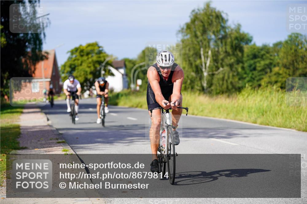 31.08.2025 - Elbe Triathlon Hamburg Michael Burmester http://msf.ph/oto/8679814 31.08.2025 10:40:04 Radfahren 1095, 1158, 1286 meine-sportfotos.de
