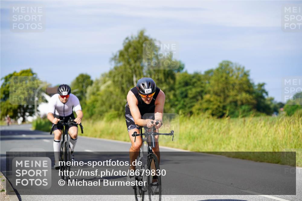 31.08.2025 - Elbe Triathlon Hamburg Michael Burmester http://msf.ph/oto/8679830 31.08.2025 10:40:06 Radfahren 997, 1095, 1286 meine-sportfotos.de