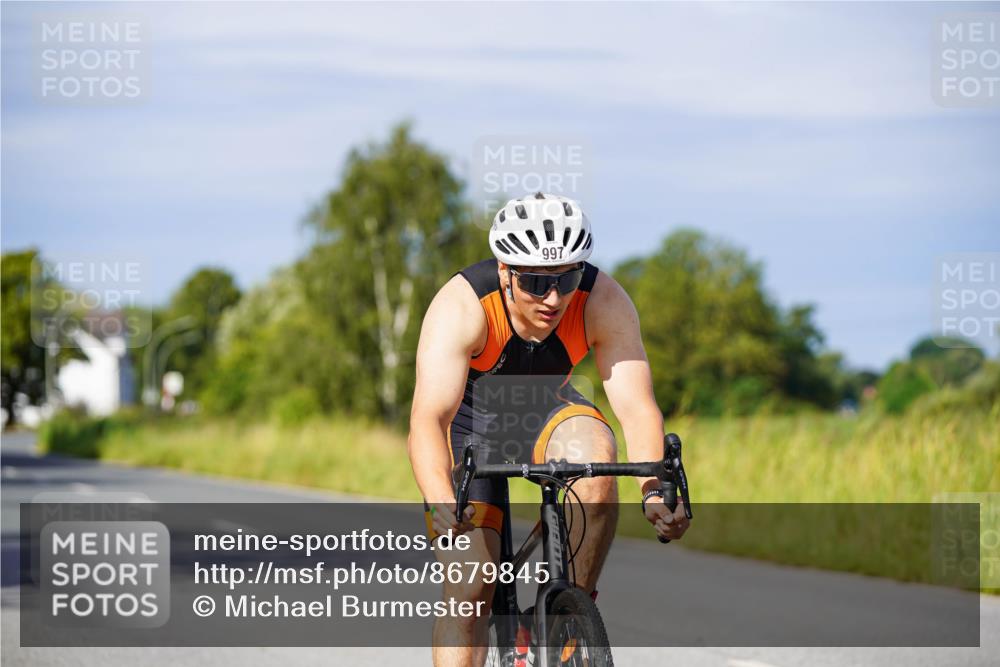 31.08.2025 - Elbe Triathlon Hamburg Michael Burmester http://msf.ph/oto/8679845 31.08.2025 10:40:13 Radfahren 997, 1028 meine-sportfotos.de