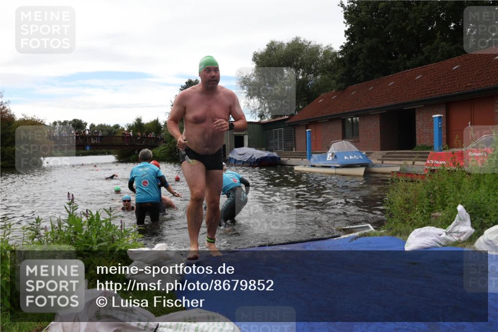 31.08.2025 - Elbe Triathlon Hamburg Luisa Fischer http://msf.ph/oto/8679852 31.08.2025 14:04:32 Schwimmen 123, 124, 129, 132, 135, 141, 143, 152, 156, 161 meine-sportfotos.de