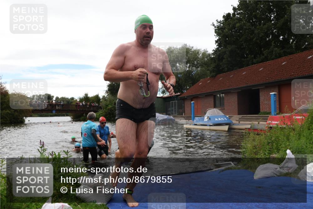 31.08.2025 - Elbe Triathlon Hamburg Luisa Fischer http://msf.ph/oto/8679855 31.08.2025 14:04:32 Schwimmen 123, 124, 129, 132, 135, 141, 143, 152, 156, 161 meine-sportfotos.de
