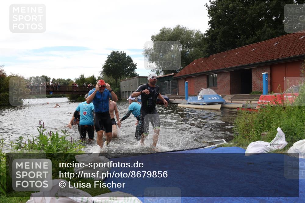 31.08.2025 - Elbe Triathlon Hamburg Luisa Fischer http://msf.ph/oto/8679856 31.08.2025 14:04:34 Schwimmen 123, 124, 125, 129, 132, 135, 141, 143, 152, 161 meine-sportfotos.de