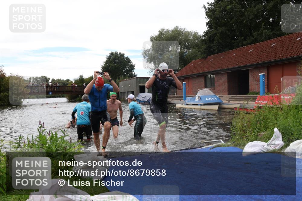 31.08.2025 - Elbe Triathlon Hamburg Luisa Fischer http://msf.ph/oto/8679858 31.08.2025 14:04:34 Schwimmen 123, 124, 125, 129, 132, 135, 141, 143, 152, 161 meine-sportfotos.de