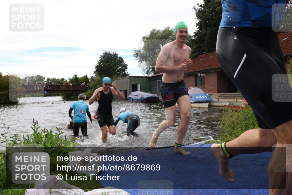 31.08.2025 - Elbe Triathlon Hamburg Luisa Fischer http://msf.ph/oto/8679869 31.08.2025 14:04:36 Schwimmen 123, 124, 125, 129, 132, 141, 150, 152, 155, 161 meine-sportfotos.de