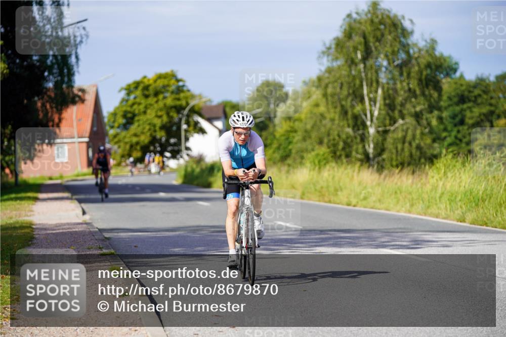 31.08.2025 - Elbe Triathlon Hamburg Michael Burmester http://msf.ph/oto/8679870 31.08.2025 10:40:26 Radfahren 861, 878, 1272 meine-sportfotos.de