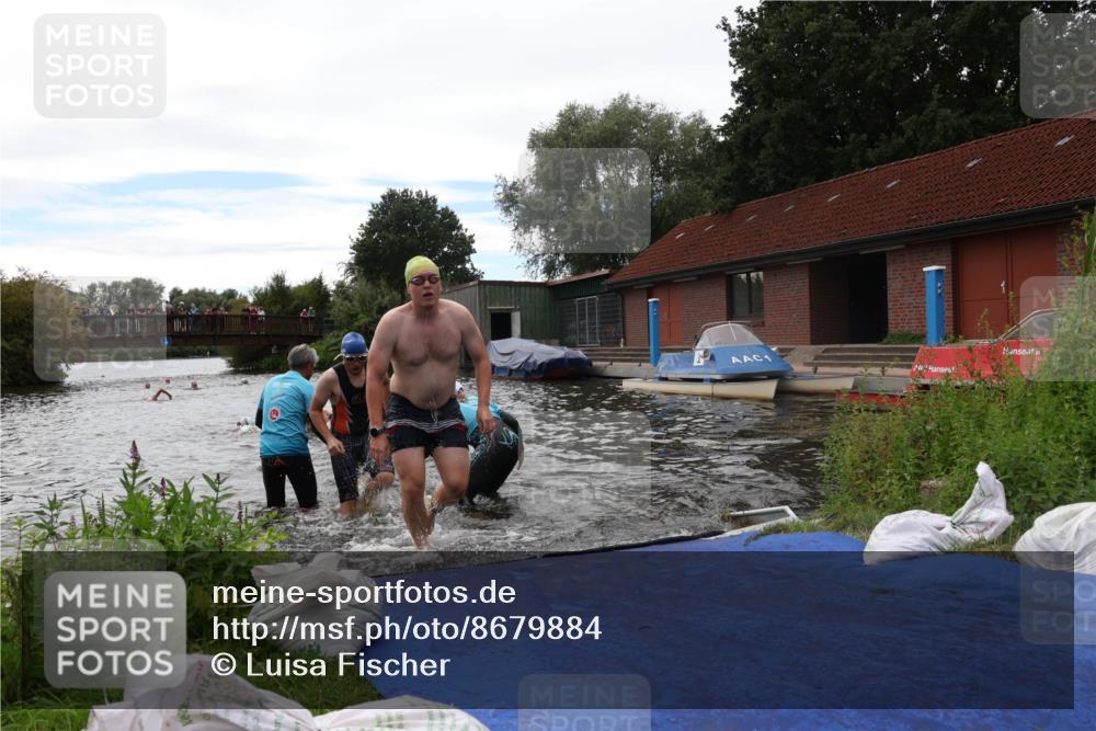 31.08.2025 - Elbe Triathlon Hamburg Luisa Fischer http://msf.ph/oto/8679884 31.08.2025 14:04:40 Schwimmen 124, 125, 129, 132, 146, 150, 155, 161 meine-sportfotos.de