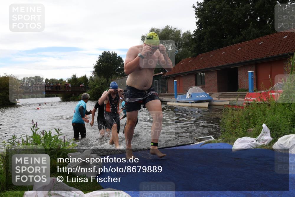 31.08.2025 - Elbe Triathlon Hamburg Luisa Fischer http://msf.ph/oto/8679889 31.08.2025 14:04:41 Schwimmen 125, 129, 130, 132, 146, 150, 155, 161 meine-sportfotos.de
