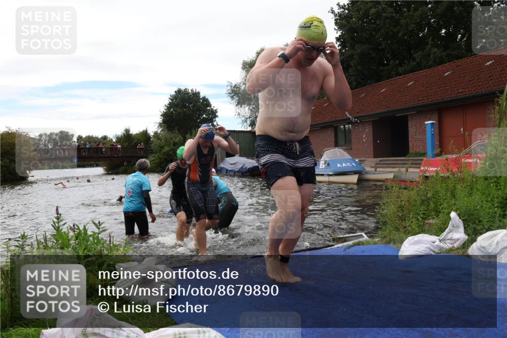 31.08.2025 - Elbe Triathlon Hamburg Luisa Fischer http://msf.ph/oto/8679890 31.08.2025 14:04:41 Schwimmen 125, 129, 130, 132, 146, 150, 155, 161 meine-sportfotos.de