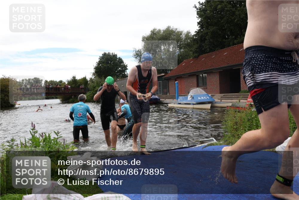 31.08.2025 - Elbe Triathlon Hamburg Luisa Fischer http://msf.ph/oto/8679895 31.08.2025 14:04:42 Schwimmen 125, 129, 130, 146, 150, 155, 161 meine-sportfotos.de