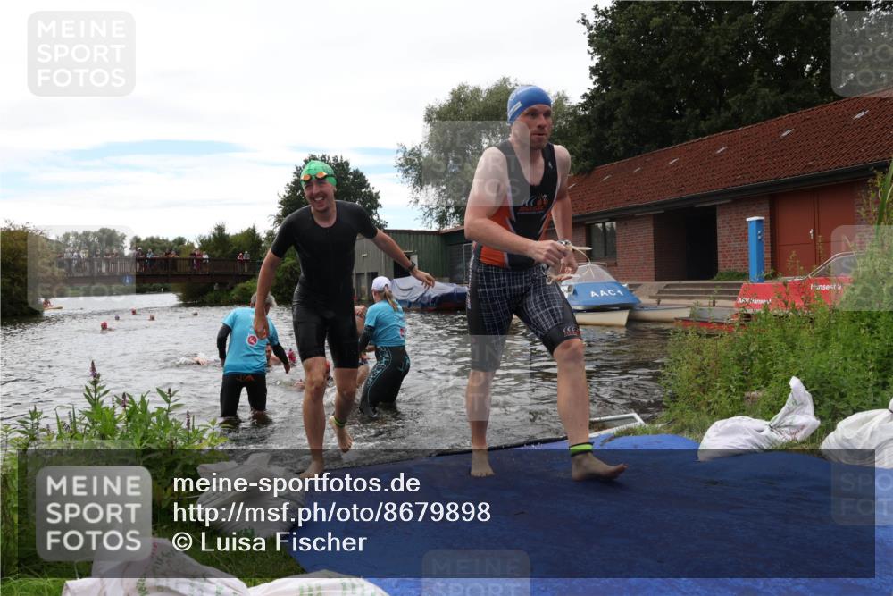 31.08.2025 - Elbe Triathlon Hamburg Luisa Fischer http://msf.ph/oto/8679898 31.08.2025 14:04:42 Schwimmen 125, 129, 130, 146, 150, 155, 161 meine-sportfotos.de
