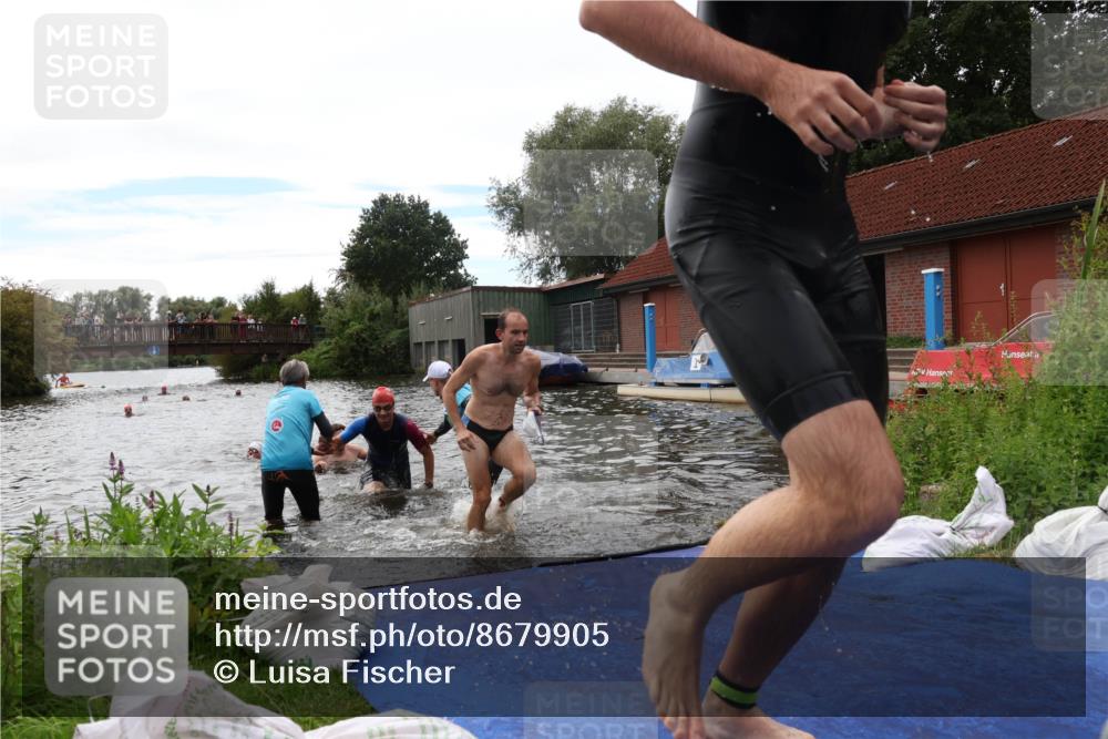 31.08.2025 - Elbe Triathlon Hamburg Luisa Fischer http://msf.ph/oto/8679905 31.08.2025 14:04:44 Schwimmen 125, 129, 130, 146, 150, 155, 161 meine-sportfotos.de