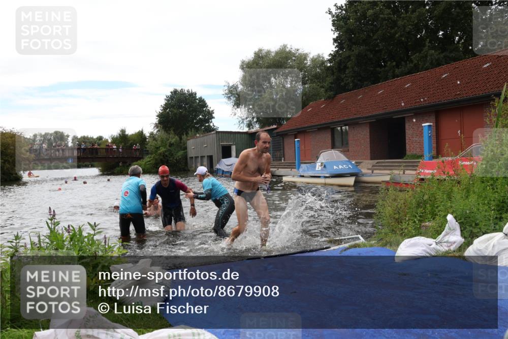 31.08.2025 - Elbe Triathlon Hamburg Luisa Fischer http://msf.ph/oto/8679908 31.08.2025 14:04:44 Schwimmen 125, 129, 130, 146, 150, 155, 161 meine-sportfotos.de