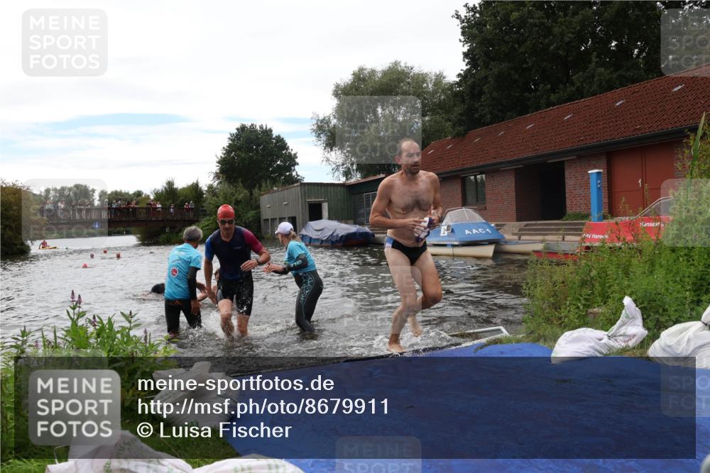 31.08.2025 - Elbe Triathlon Hamburg Luisa Fischer http://msf.ph/oto/8679911 31.08.2025 14:04:45 Schwimmen 125, 129, 130, 146, 150, 155, 161 meine-sportfotos.de