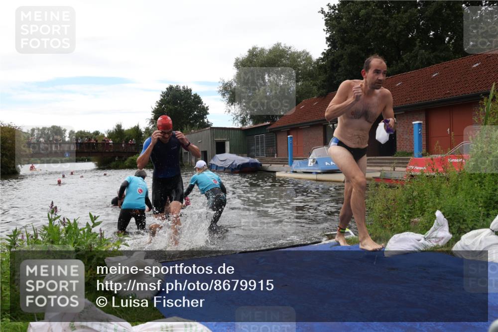 31.08.2025 - Elbe Triathlon Hamburg Luisa Fischer http://msf.ph/oto/8679915 31.08.2025 14:04:45 Schwimmen 125, 129, 130, 146, 150, 155, 161 meine-sportfotos.de