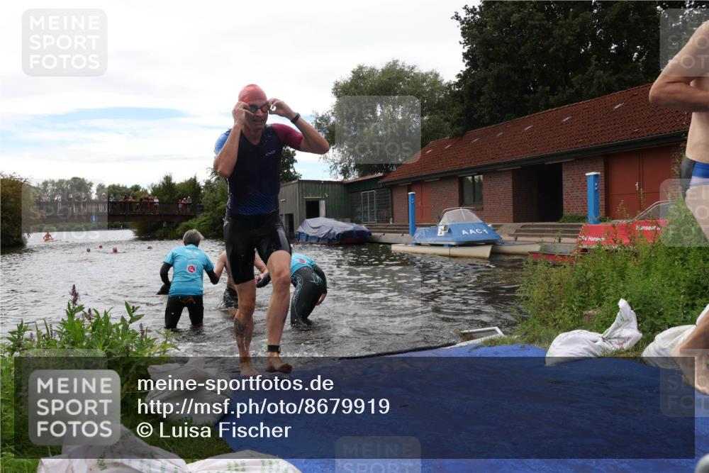 31.08.2025 - Elbe Triathlon Hamburg Luisa Fischer http://msf.ph/oto/8679919 31.08.2025 14:04:46 Schwimmen 125, 129, 130, 146, 150, 155 meine-sportfotos.de