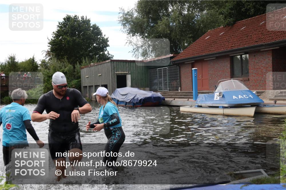 31.08.2025 - Elbe Triathlon Hamburg Luisa Fischer http://msf.ph/oto/8679924 31.08.2025 14:04:50 Schwimmen 130, 146, 150 meine-sportfotos.de