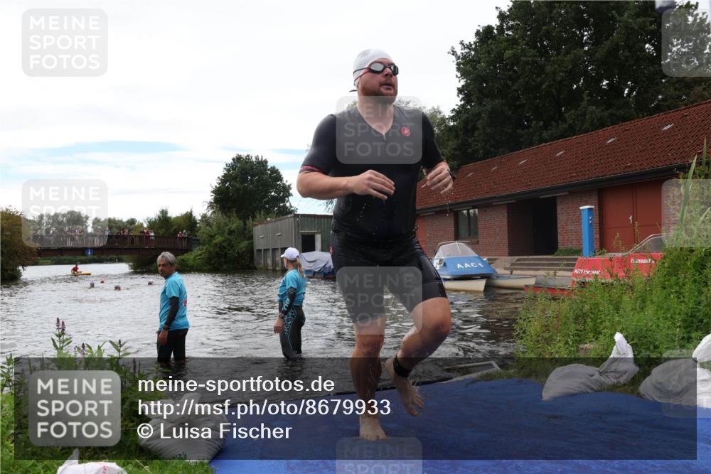 31.08.2025 - Elbe Triathlon Hamburg Luisa Fischer http://msf.ph/oto/8679933 31.08.2025 14:04:52 Schwimmen 130, 146 meine-sportfotos.de