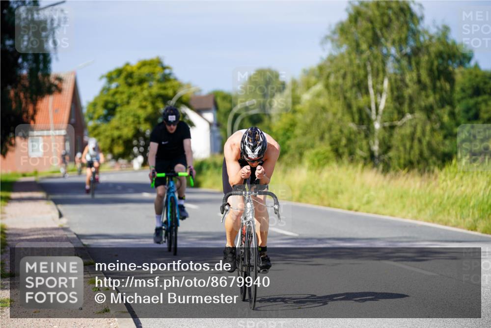 31.08.2025 - Elbe Triathlon Hamburg Michael Burmester http://msf.ph/oto/8679940 31.08.2025 10:40:52 Radfahren 792, 933, 975, 1060, 1129 meine-sportfotos.de