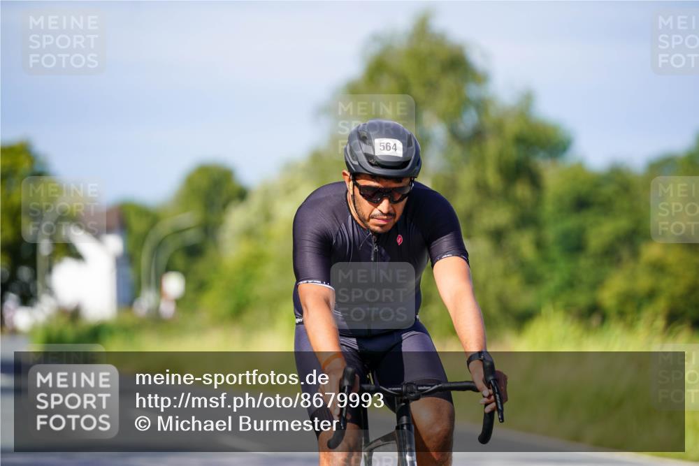 31.08.2025 - Elbe Triathlon Hamburg Michael Burmester http://msf.ph/oto/8679993 31.08.2025 10:41:09 Radfahren 564 meine-sportfotos.de