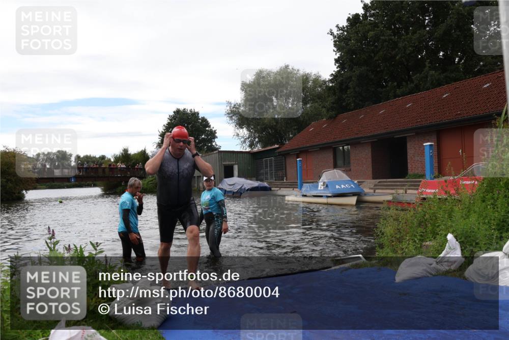 31.08.2025 - Elbe Triathlon Hamburg Luisa Fischer http://msf.ph/oto/8680004 31.08.2025 14:05:33 Schwimmen 126, 149, 158 meine-sportfotos.de