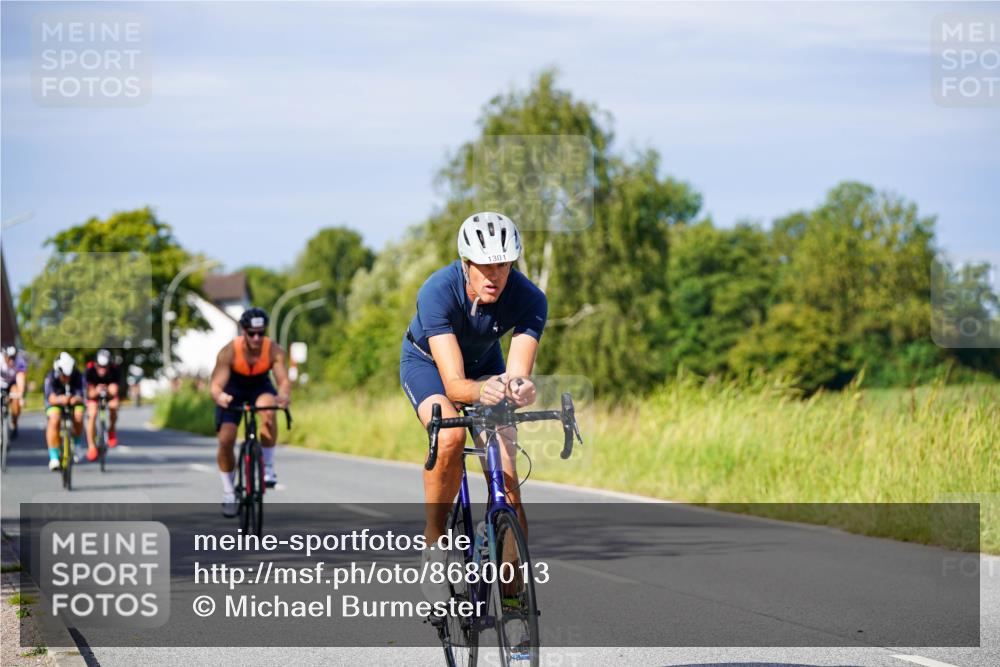 31.08.2025 - Elbe Triathlon Hamburg Michael Burmester http://msf.ph/oto/8680013 31.08.2025 10:41:20 Radfahren 914, 970, 1029, 1054, 1273, 1301 meine-sportfotos.de