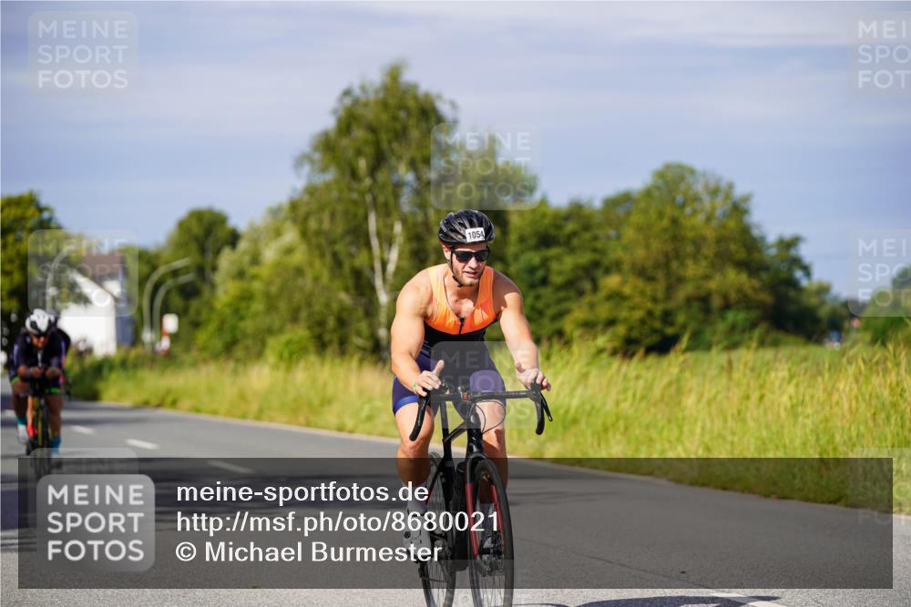 31.08.2025 - Elbe Triathlon Hamburg Michael Burmester http://msf.ph/oto/8680021 31.08.2025 10:41:22 Radfahren 914, 970, 1029, 1054, 1273, 1301 meine-sportfotos.de
