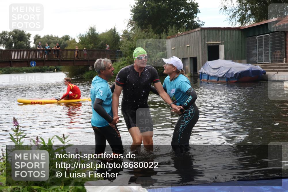 31.08.2025 - Elbe Triathlon Hamburg Luisa Fischer http://msf.ph/oto/8680022 31.08.2025 14:06:28 Schwimmen 154 meine-sportfotos.de