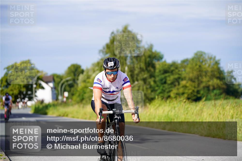 31.08.2025 - Elbe Triathlon Hamburg Michael Burmester http://msf.ph/oto/8680036 31.08.2025 10:41:25 Radfahren 914, 926, 970, 1054, 1148, 1273 meine-sportfotos.de