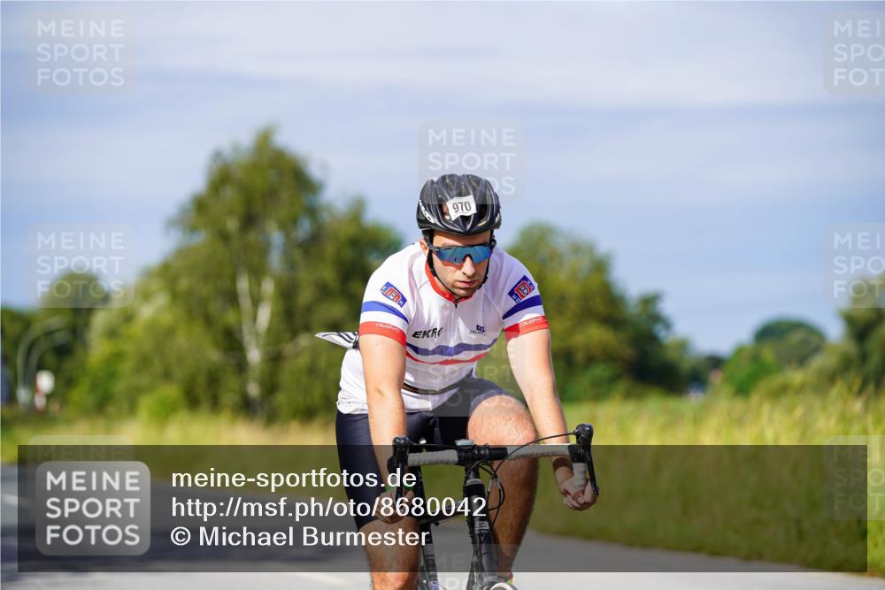 31.08.2025 - Elbe Triathlon Hamburg Michael Burmester http://msf.ph/oto/8680042 31.08.2025 10:41:25 Radfahren 914, 926, 970, 1054, 1148, 1273 meine-sportfotos.de