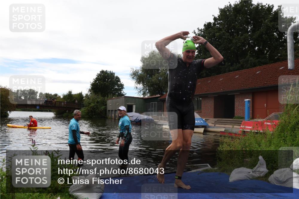 31.08.2025 - Elbe Triathlon Hamburg Luisa Fischer http://msf.ph/oto/8680043 31.08.2025 14:06:32 Schwimmen 154 meine-sportfotos.de
