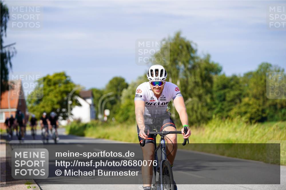 31.08.2025 - Elbe Triathlon Hamburg Michael Burmester http://msf.ph/oto/8680076 31.08.2025 10:41:35 Radfahren 955, 1003, 1022, 1035, 1062, 1096, 1279 meine-sportfotos.de