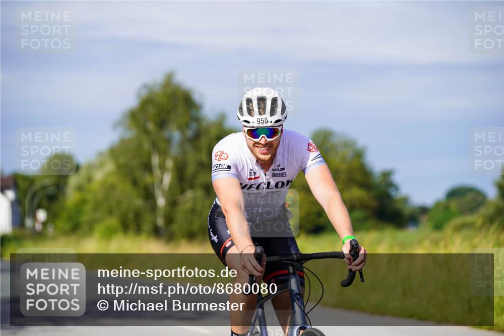 31.08.2025 - Elbe Triathlon Hamburg Michael Burmester http://msf.ph/oto/8680080 31.08.2025 10:41:36 Radfahren 847, 955, 1003, 1022, 1035, 1062, 1096, 1279 meine-sportfotos.de