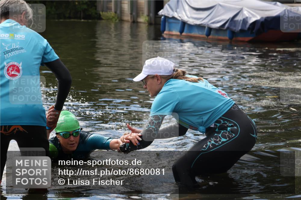 31.08.2025 - Elbe Triathlon Hamburg Luisa Fischer http://msf.ph/oto/8680081 31.08.2025 14:29:38 Schwimmen  meine-sportfotos.de